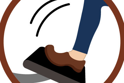 アクセル　ブレーキ